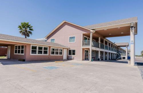 Fulton Hotel | Quality Inn Rockport on Aransas Bay