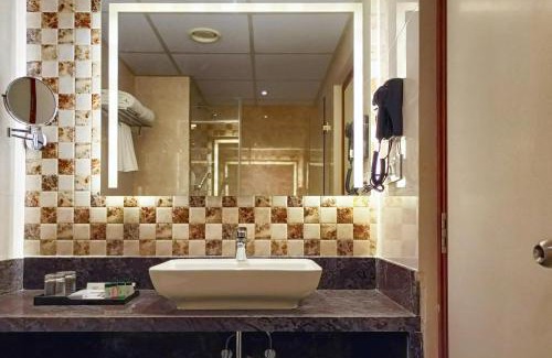 Sadahalli Hotel | Quality Inn Rockwell Grand, Bangalore