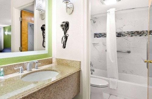 Salem Hotel | Quality Inn Salem - I-81