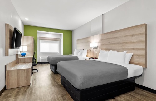 Shallotte Hotel | Quality Inn Shallotte near Ocean Isle Beach