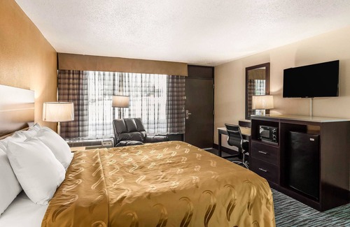 South Boston Hotel | Quality Inn South Boston - Danville East