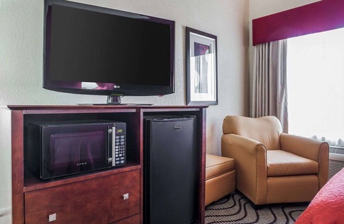 Altoona Hotel | Quality Inn & Suites Altoona - Des Moines