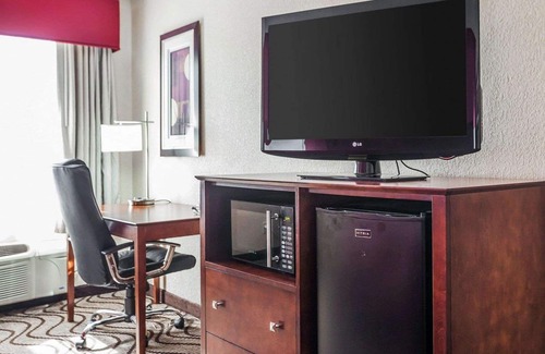 Altoona Hotel | Quality Inn & Suites Altoona - Des Moines