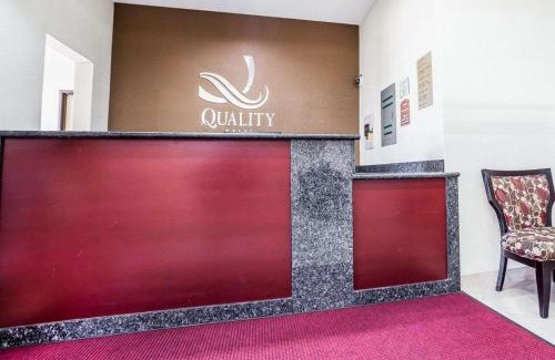 Altoona Hotel | Quality Inn & Suites Altoona - Des Moines