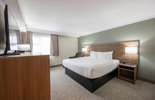 Whitehorse Hotel | Quality Inn & Suites