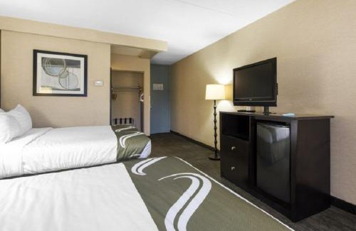Charleston Hotel | Quality Inn & Suites Charleston - Civic Center
