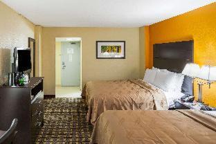 Queensgate Hotel | Quality Inn & Suites Cincinnati Downtown Area