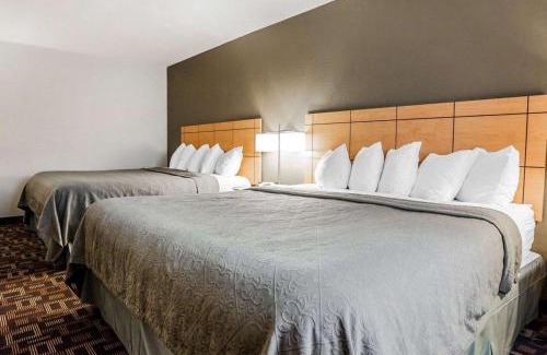 Greater South Side Hotel | Quality Inn & Suites Des Moines Airport