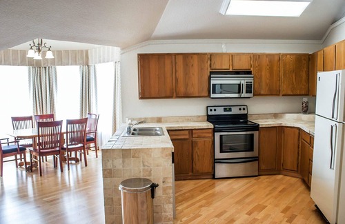 Fife Hotel | Quality Inn & Suites Fife Seattle