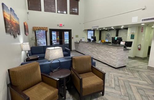Goodyear Hotel | Quality Inn & Suites Goodyear - Phoenix West