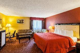 Lincoln Hotel | Quality Inn & Suites Lincoln South
