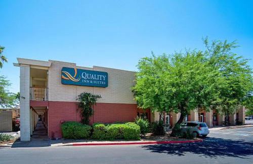 Youngtown Hotel | Quality Inn & Suites Phoenix NW - Sun City