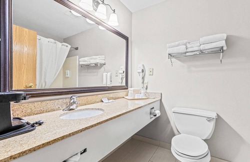 Glenwood Springs Hotel | Quality Inn & Suites On the River