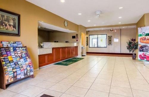 Manhattan Hotel | Quality Inn & Suites