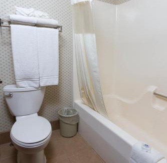 Mount Vernon Hotel | Quality Inn & Suites