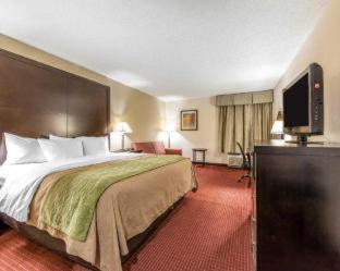 Portsmouth Hotel | Quality Inn & Suites