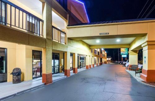 Roanoke Hotel | Quality Inn Tanglewood