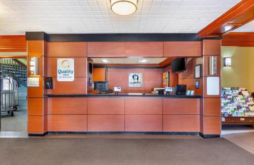 Mississauga Hotel | Quality Inn Toronto Airport