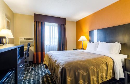 Great Bend Hotel | Quality Inn