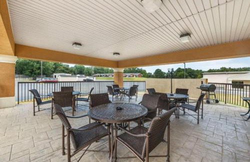 Paris Hotel | Quality Inn