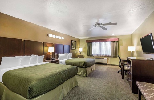 St. George Hotel | Quality Inn Washington - St. George North
