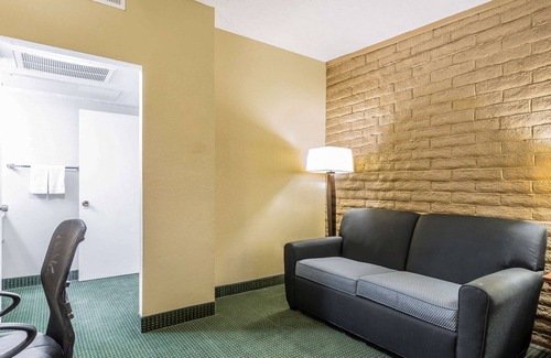 St. George Hotel | Quality Inn Washington - St. George North