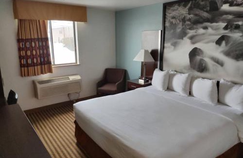 Wenatchee Hotel | Quality Inn Wenatchee-Leavenworth