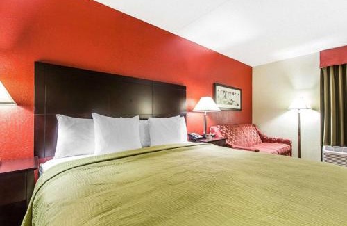 Sweetwater Hotel | Quality Inn West I - 75