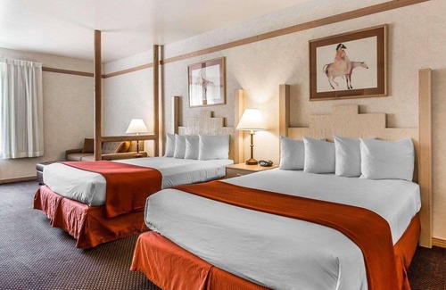 Moab Hotel | Quality Suites Moab Near Arches National Park