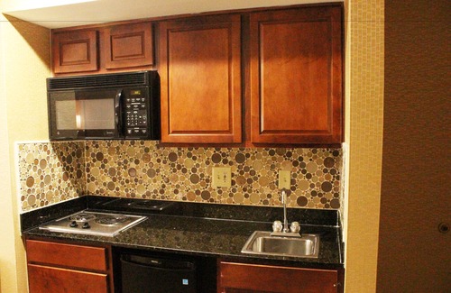 Industry Hotel | Quality Suites NYC Gateway