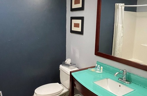 Waldorf Hotel | Quality Suites