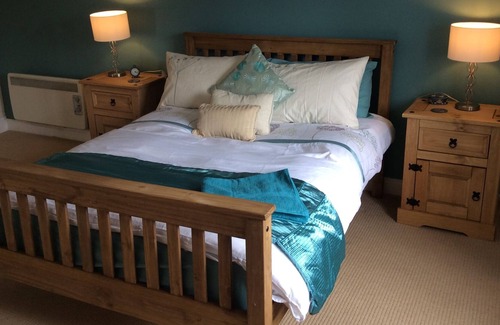 Stogursey Cottage | Quantock Cottage, Stogursey- 400 year old spacious and quirky cottage
