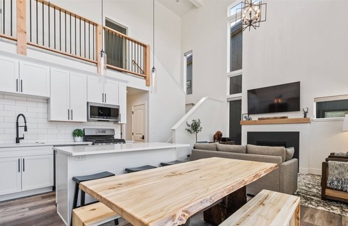 Whitefish House | Quarry B8 -The Eagle`s Nest at The Quarry! Stunning home with lots of amenities!