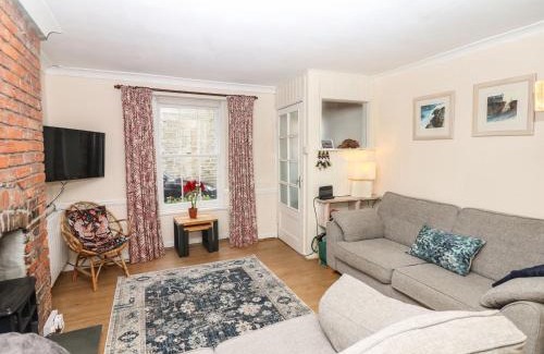 Flushing House | Quarry Cottage