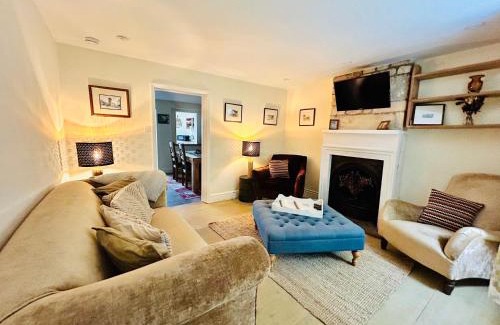 Rudloe House | Quarry Cottage - Snug Hideaway