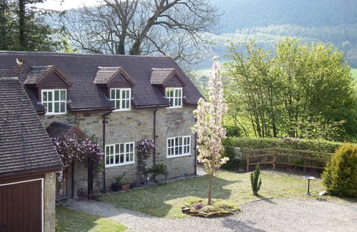 Presteigne House | Quarry House, peaceful rural retreat, country farmhouse cottage, sleeps 8-12