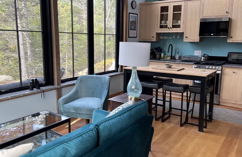 Blue Hill House | QUARRY HOUSE - PEACEFUL QUARRY-SIDE, PRIVATE, OFF-GRID