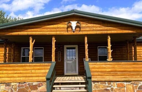 Pawhuska House | Quarter Circle Cross Bunkhouse