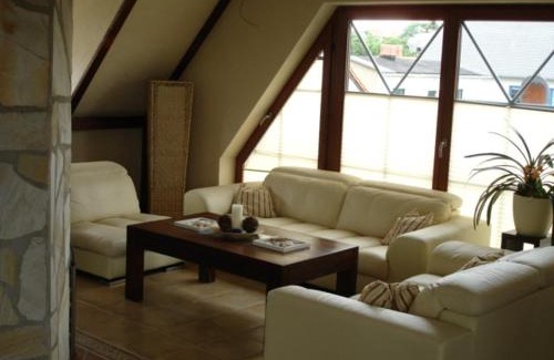 Zempin Apartment | Quartier 14