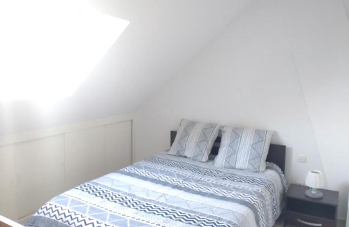 Plerin Apartment | Quartier calme sur le port de plaisance et le GR34