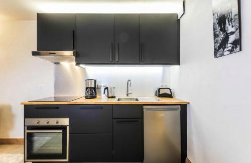 Les Avanchers-Valmorel Apartment | Quartier Crève Cœur - maeva Home - Appartement skis aux pieds 2 pièces 6 personnes + coin cabine - Prestige - Super Home MAE-0476