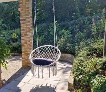 Gladenbach Apartment | Quartier im Dichterviertel