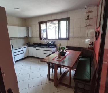 Cabecudas House | Quarto Felicidade Cabeçudas