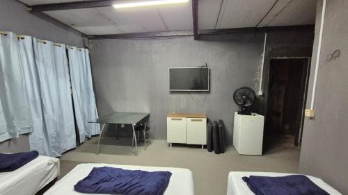 Sao Francisco House | quarto privativo e alojamento