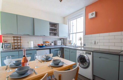Weymouth Apartment | Quay View Apartment - Four Bedroom Apartment, Sleeps 8