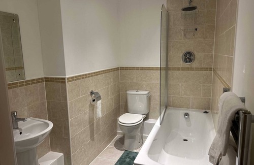 Castle Apartment | Quay View Apartment S