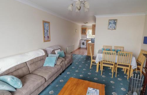 Roundstone House | Quayside House