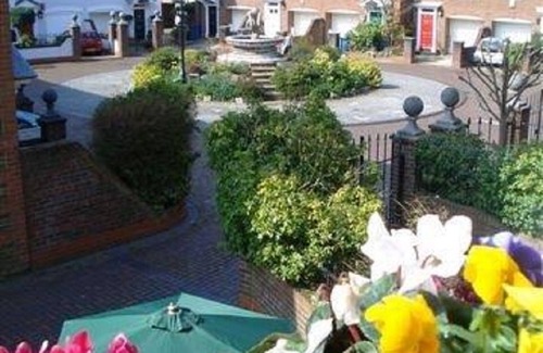 Poole House | Quayside Quarters * Great Location * Old Town Poole * Free Secure Parking