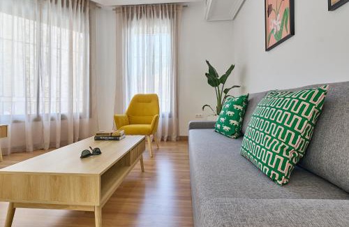 Distrito Centro-Casco-Antiguo Apartment | Que Bueno Que Viniste Cáceres