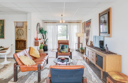 Goolwa South Apartment | 'Que Sera Sera' is a funky mid-century experience in Goolwa South - APARTMENT 2